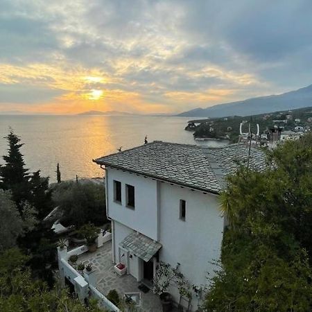Iris Sea View Villa 아피소스 외부 사진