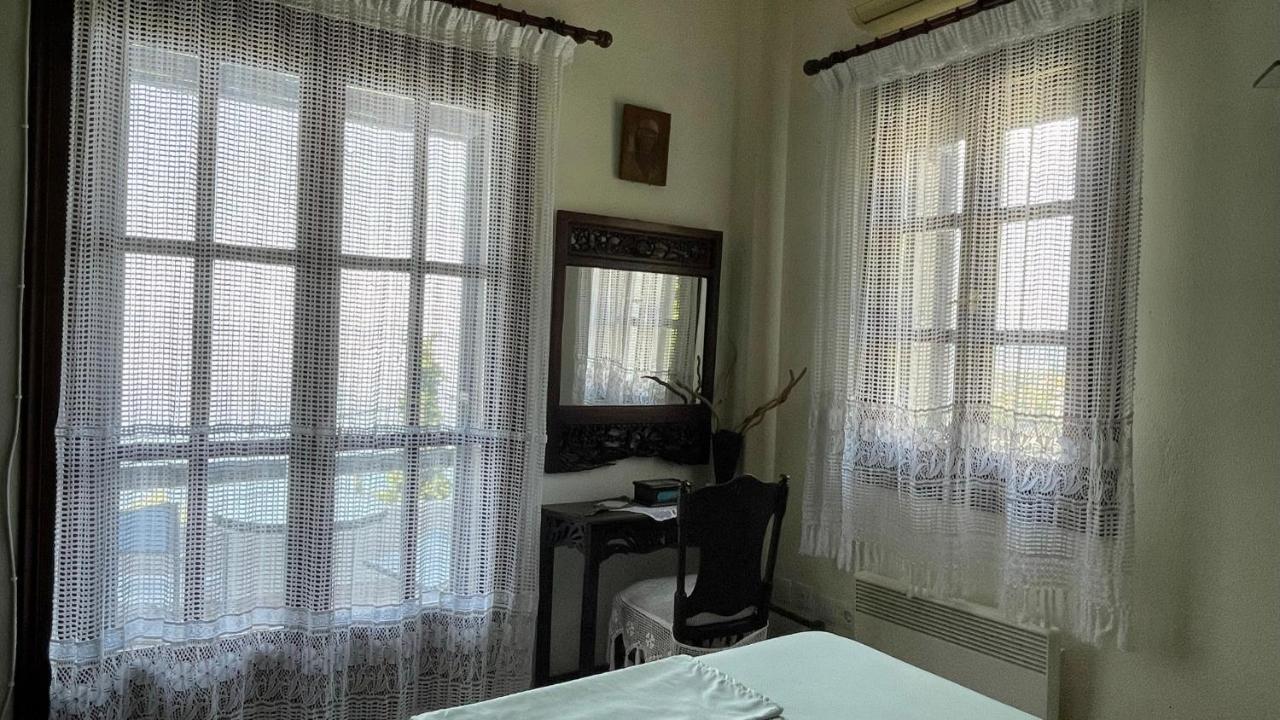 Iris Sea View Villa 아피소스 외부 사진